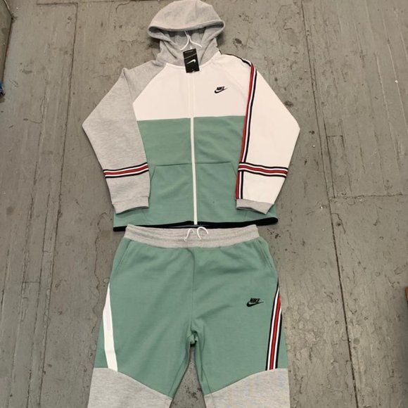 3xl nike jogging suit